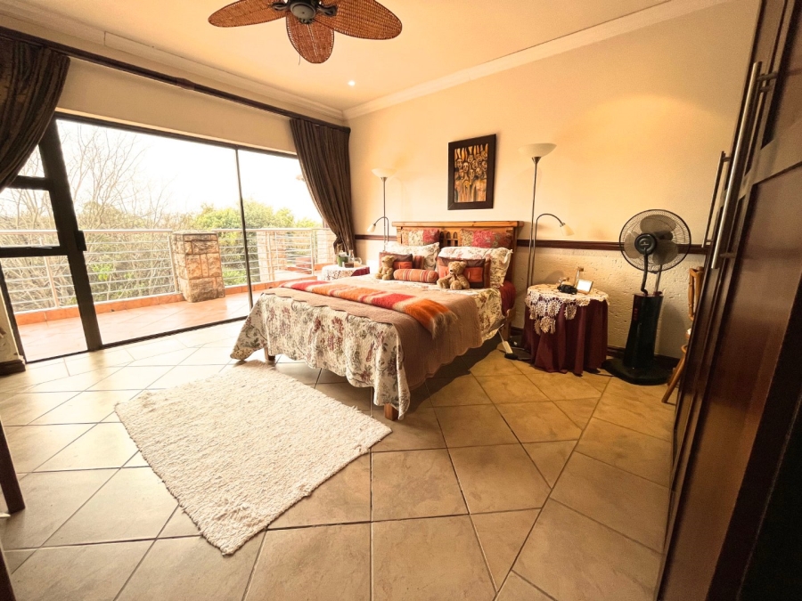 5 Bedroom Property for Sale in Birdwood Estate North West